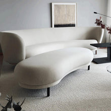 Muatkan imej ke dalam penonton Galeri, Tatiana Designer Fitting Room Curve Bench