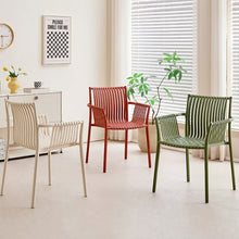 Muatkan imej ke dalam penonton Galeri, Potts Rattan Outdoor Trend Stackable Chair