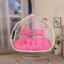 Muatkan imej ke dalam penonton Galeri, Archer Rattan Swing Chair Outdoor Furniture