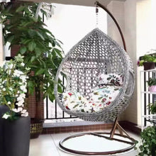 Muatkan imej ke dalam penonton Galeri, Archer Rattan Swing Chair Outdoor Furniture