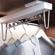 Muatkan imej ke dalam penonton Galeri, MIRAI Top Mounted Pull Out Closet Rail Hanger (Dark Grey & White)
