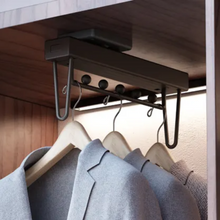 Muatkan imej ke dalam penonton Galeri, MIRAI Top Mounted Pull Out Closet Rail Hanger (Dark Grey & White)