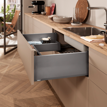 Muatkan imej ke dalam penonton Galeri, BLUM MERIVOBOX Height Drawer Combo SU4
