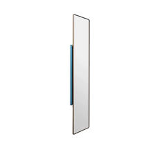 将图片加载到图库查看器，MIRAI Full-Length Mirror
