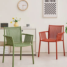 Muatkan imej ke dalam penonton Galeri, Potts Rattan Outdoor Trend Stackable Chair
