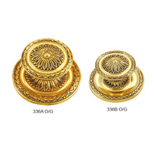 Load image into Gallery viewer, IRANZO Solid Brass Centre Pull Handle 336
