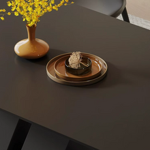 Muatkan imej ke dalam penonton Galeri, Marwa Z Design Leg Sintered Stone Dining Table
