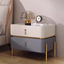 将图片加载到图库查看器，Chloe Celebrity Luxury Bedside Table
