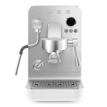 在图库查看器中加载和播放视频，SMEG Semi-Professional Espresso Coffee Machine EMC02

