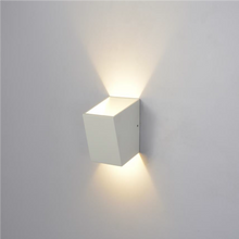 将图片加载到图库查看器，DESS Wall Light - Model: GLZO4103
